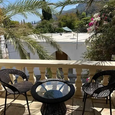 Cozy 2-bedroom Cyprus Retreat شقة Kambia